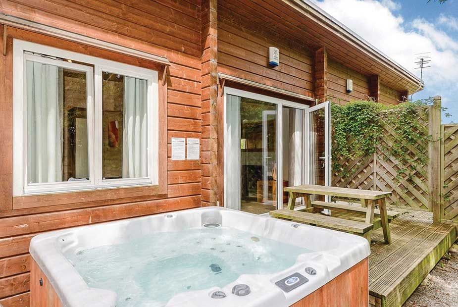 lodges with hot tubs pet friendly yorkshire